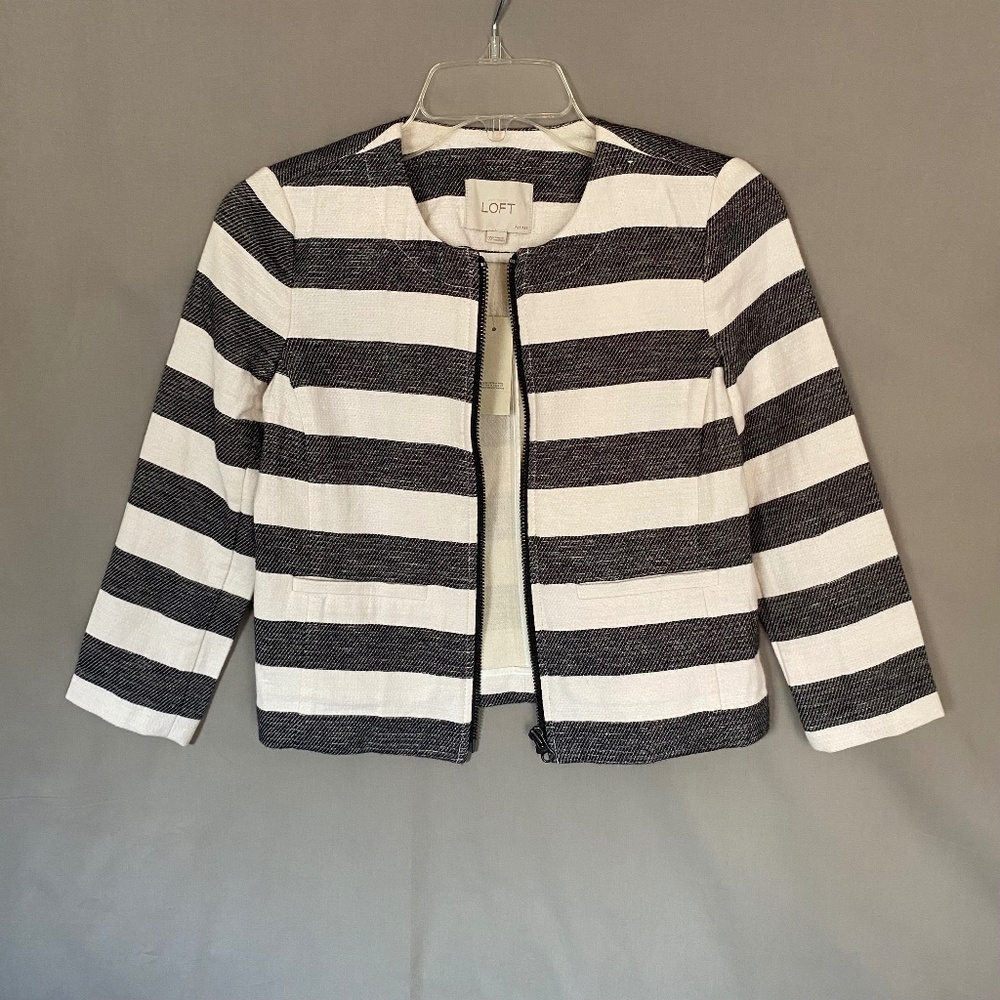 LOFT Striped Blazer Jacket, full zipper with two pockets - Size 00P (NWT)